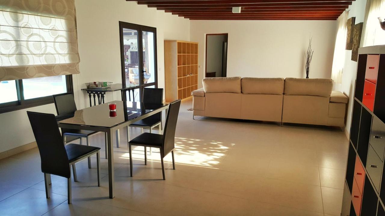 Villa Nazoly, Oasis De Tranquilidad Con Piscina Privada En El Corazon De Lanzarote Насарет Экстерьер фото